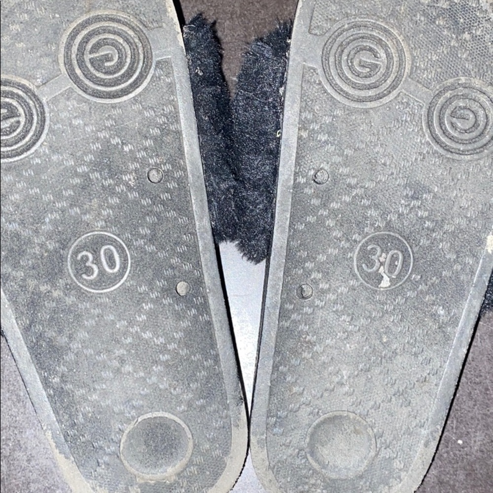 Fuzzy slides - Picture 3 of 3